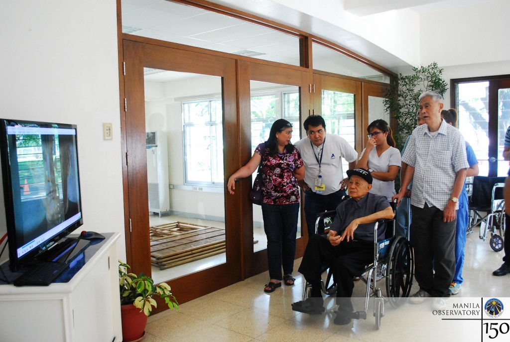 Fr. Cuerquis and Fr. Borromeo watching the Discoveries AVP | Photo by Mariel Templanza